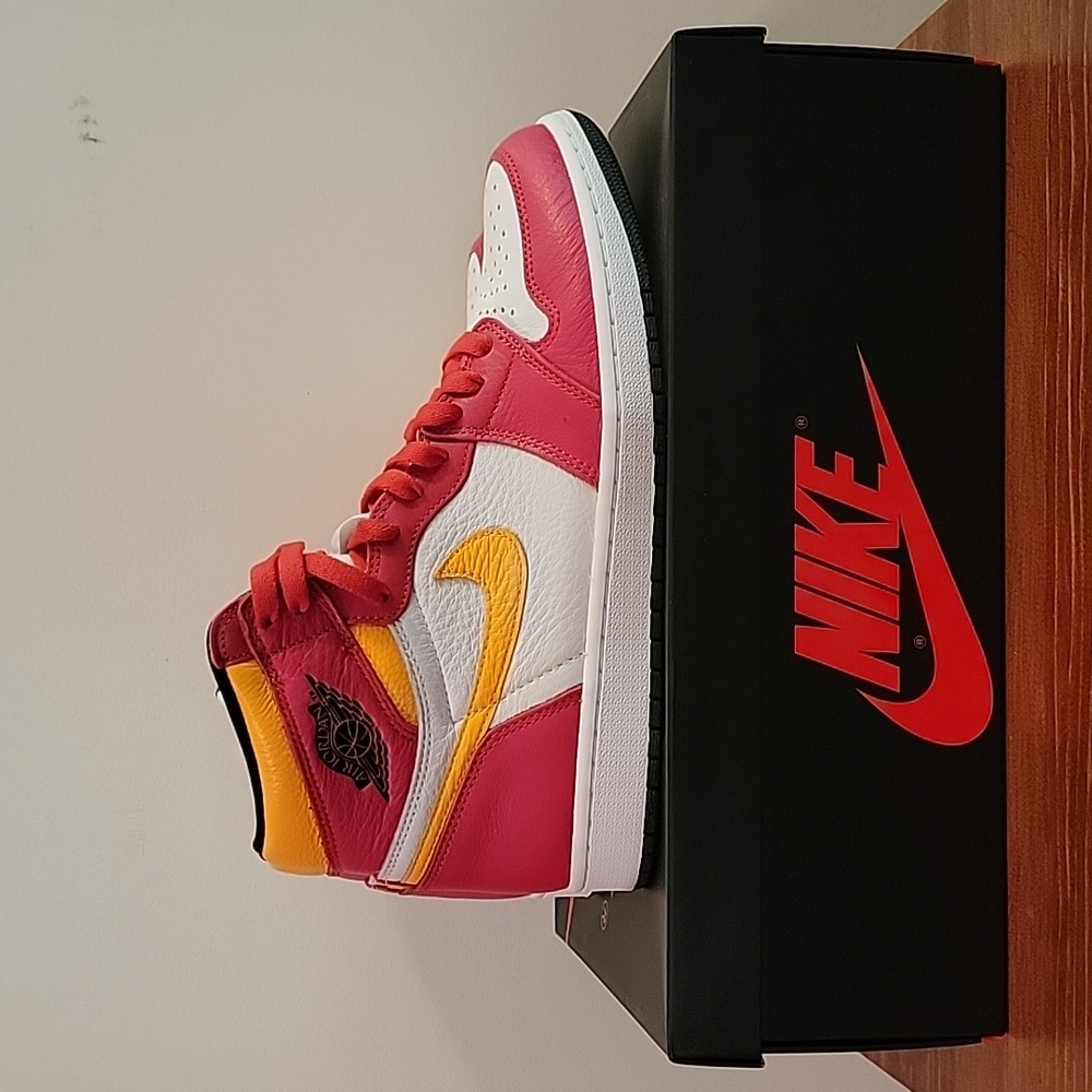 Nike Air Jordan 1 Retro High OG Fusion Red Sz 10